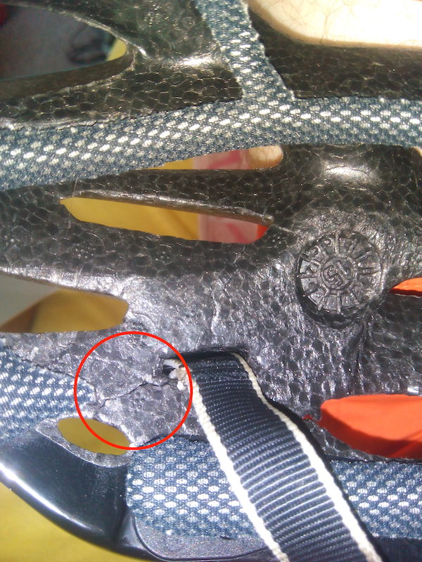 The 12 Best Road Bike Helmets 🔥 [In 2020] Cyclists Hub