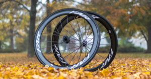 Farsports Ventoux S review: 45mm road bike carbon wheels leaned against each other in a park.