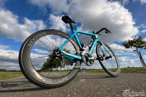 My YOELEO R12 with Lún HYPER SE Chinese carbon wheels.