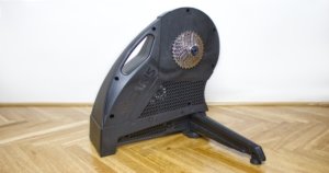 Saris H3 review: H3 on a wooden floor