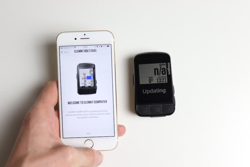 Wahoo ELEMNT BOLT v2 updating firmware