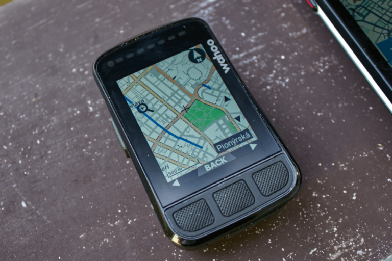 Bike Computer vs. Smartphone Objective Pros & Cons (2024)