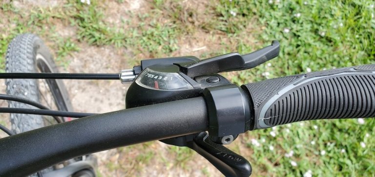 trek 820 handlebar height adjustment