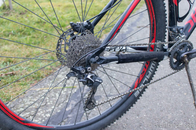Road Bike vs. Mountain Bike Differences Explained by Expert
