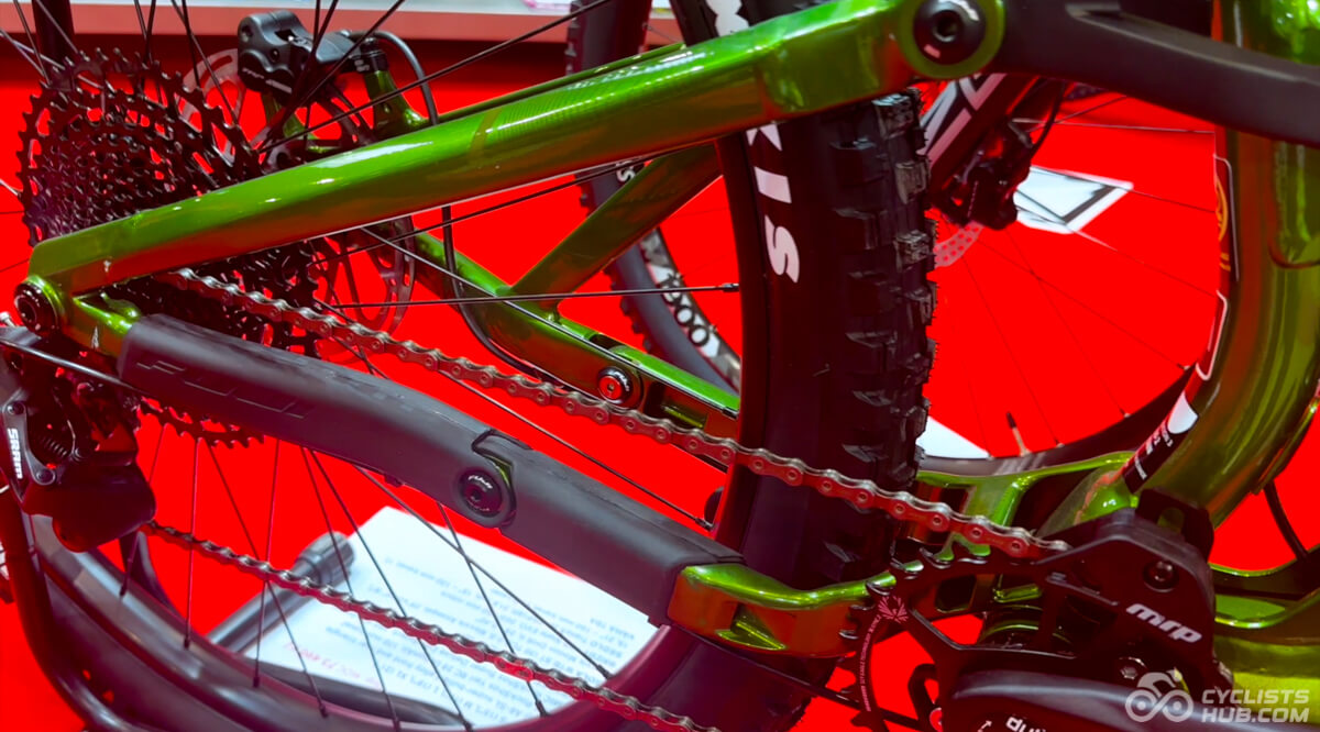 Detail on Fuji Mlink rear suspension system.