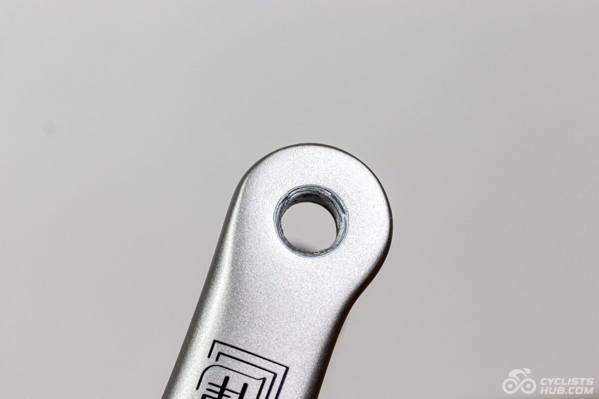 YOELEO G21 Altera fork through axle endings detail.