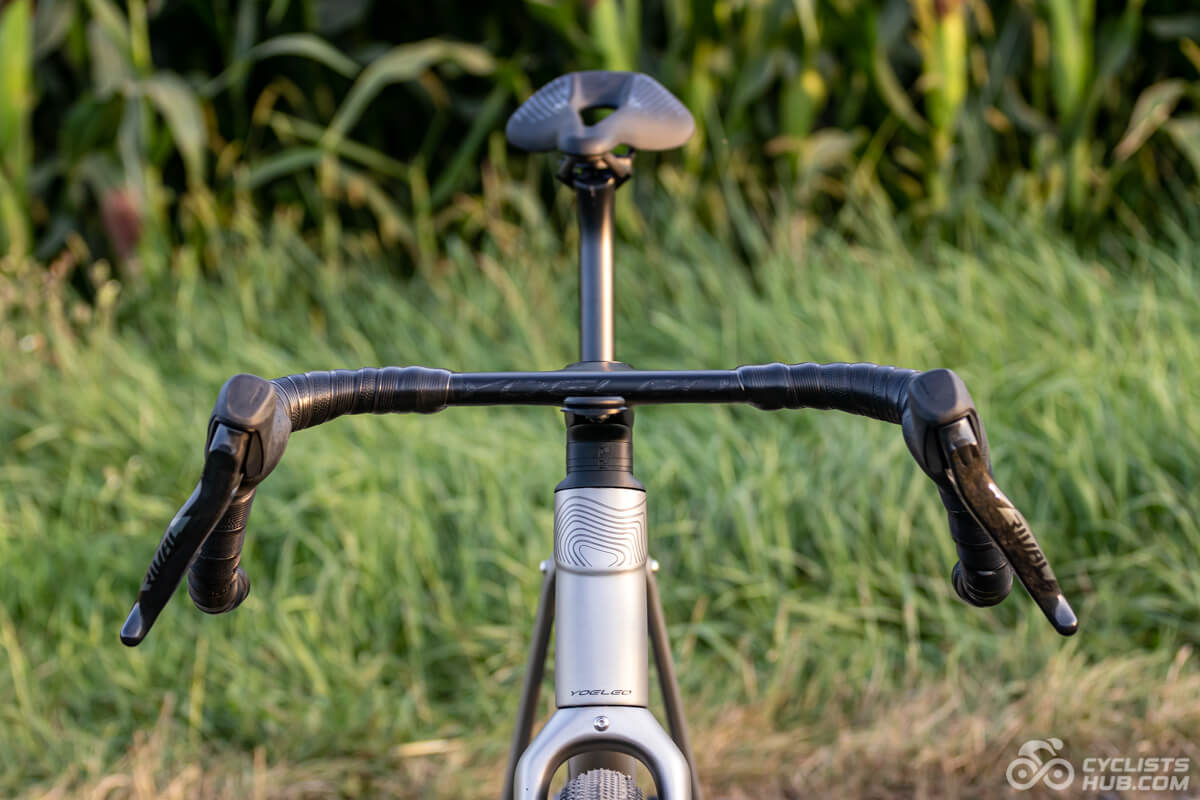 YOELEO G21 Altera front view.