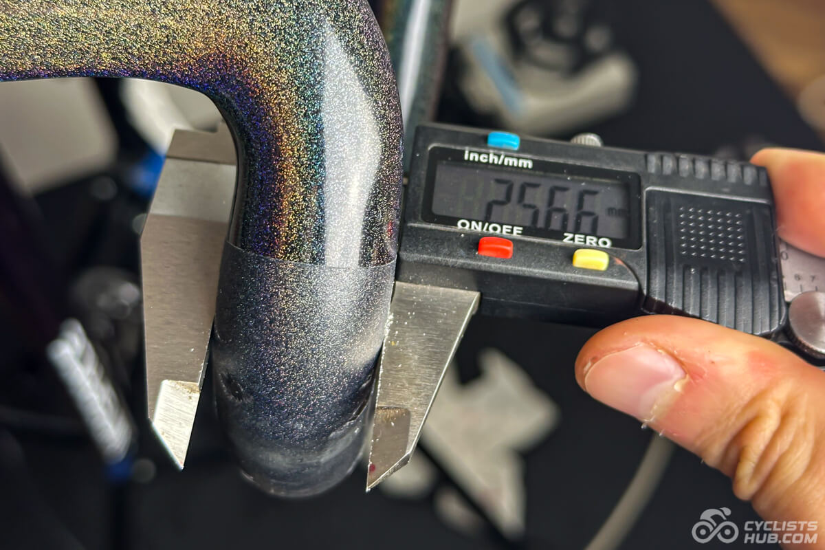 Me showing the Winspace HYPER cockpit diameter on the left side.