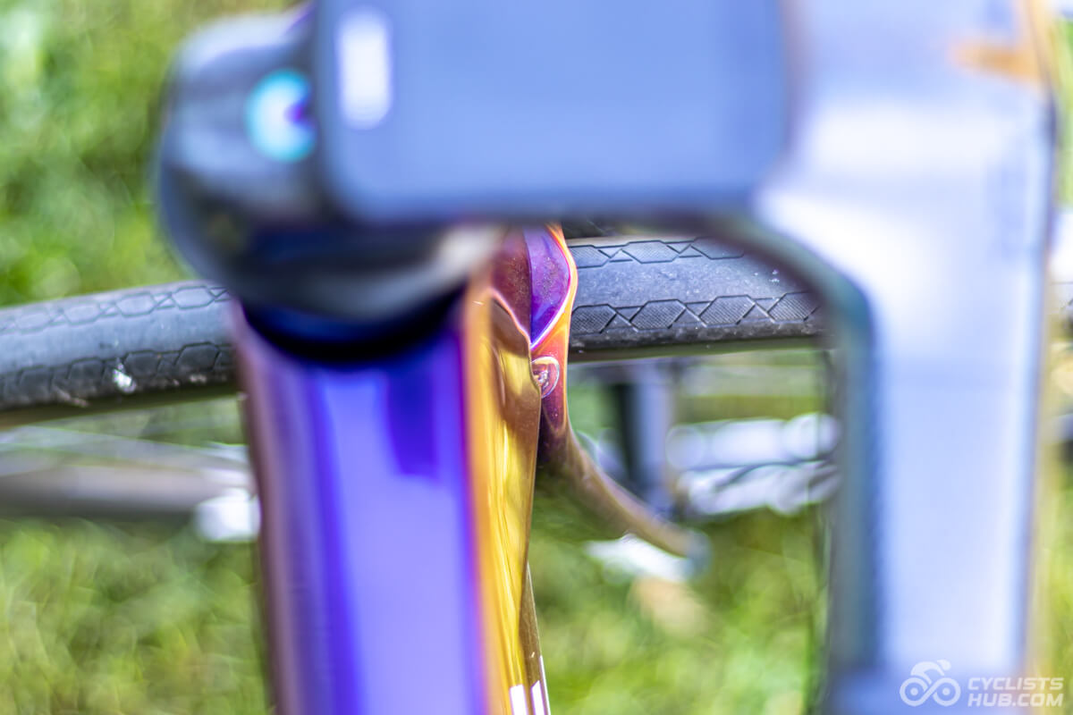 Detail of the Winspace SLC5 fork and frame demonstrating the steering limitation.