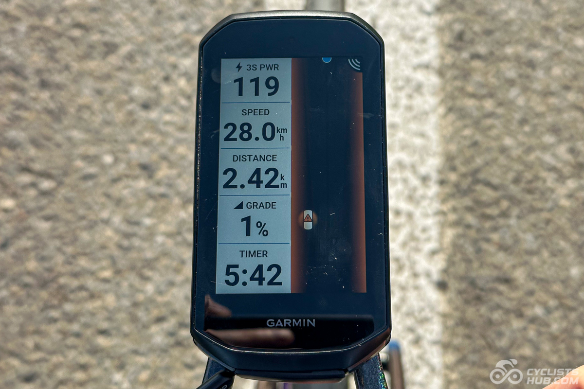 Garmin Edge 1050 showing cars detected by Garmin RearVue 820.
