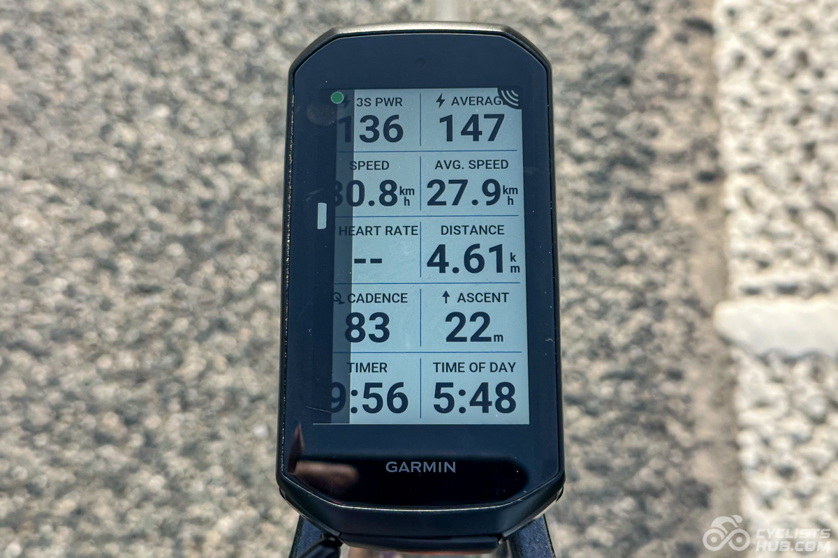 Garmin Edge 1050 showing cars detected by Garmin RearVue 820.