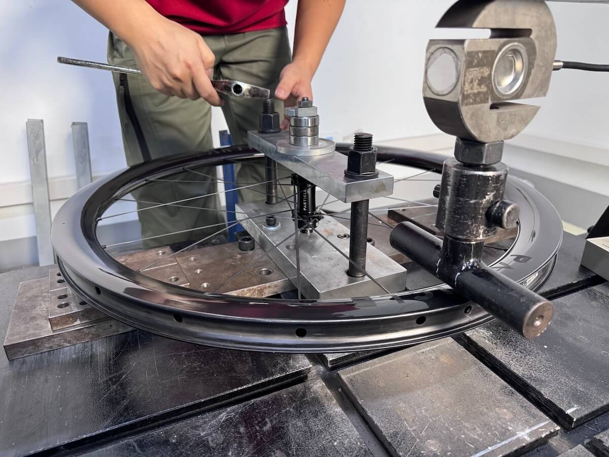 Particle Lateral Stiffness testing rig.