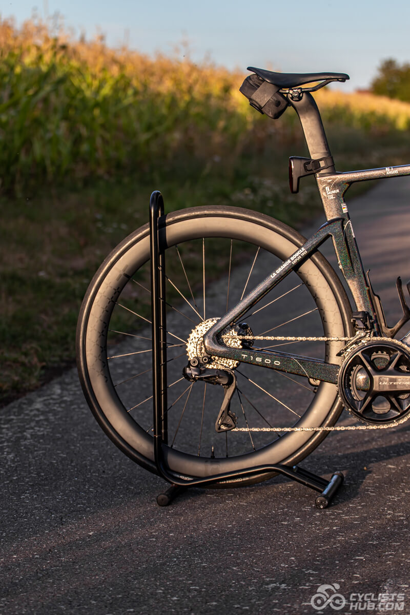 10Plus T Series front wheel on Winspace T1600.