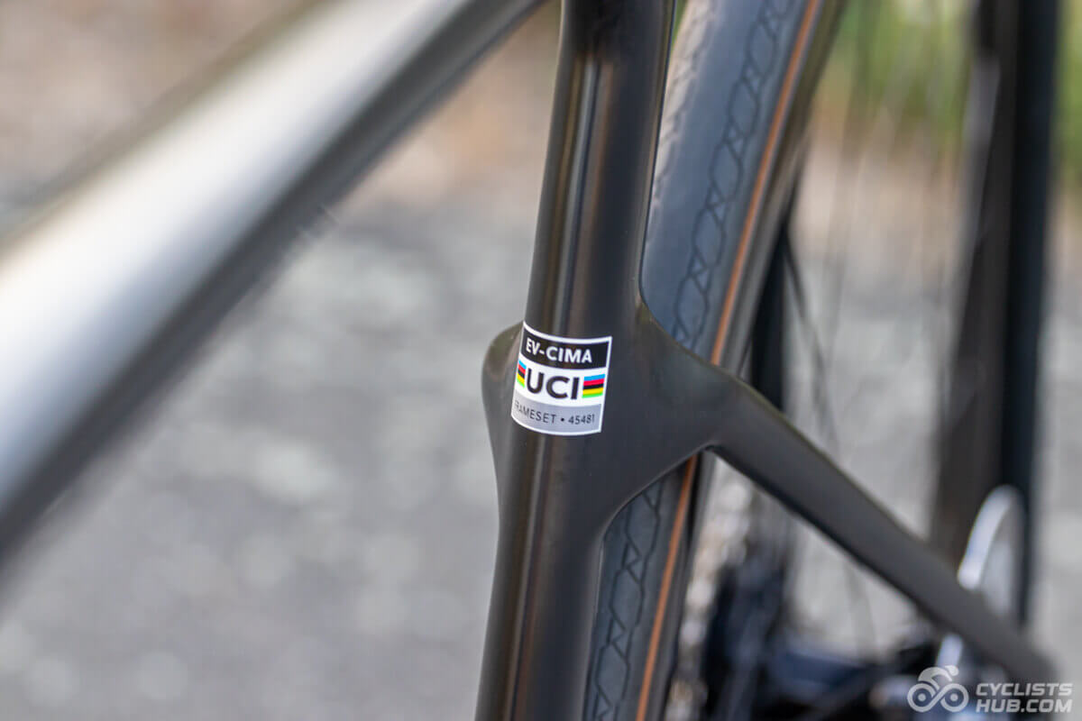 Evolve Cima UCI sticker.