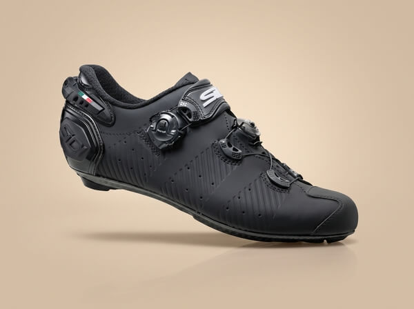 Matte black SIDI Wire 2s road cycling shoe with dual Tecno-3 Push rotor dials and adjustable heel retention device, side view.